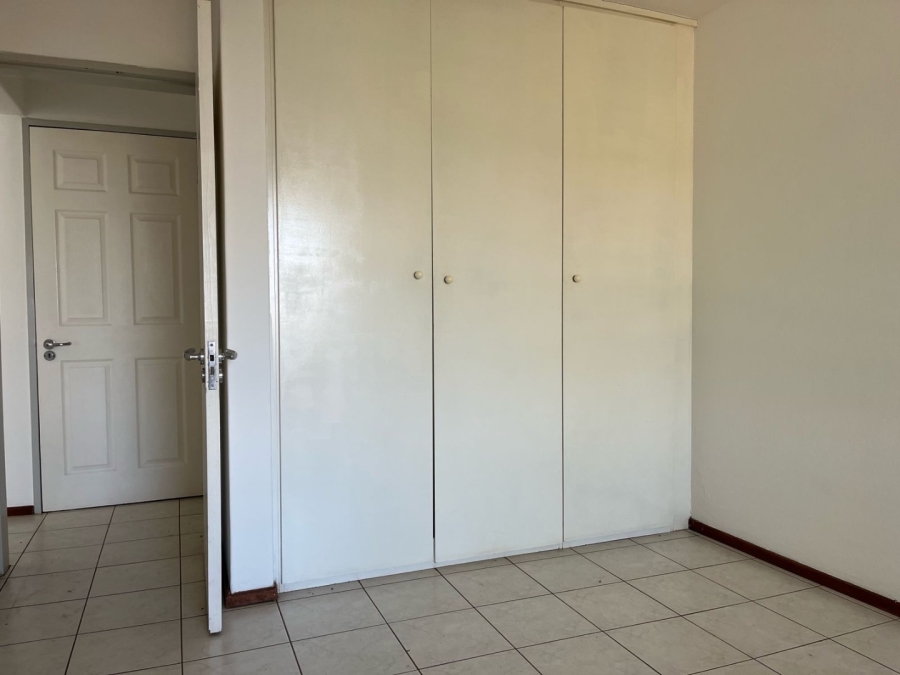 To Let 1 Bedroom Property for Rent in Kosmos North West